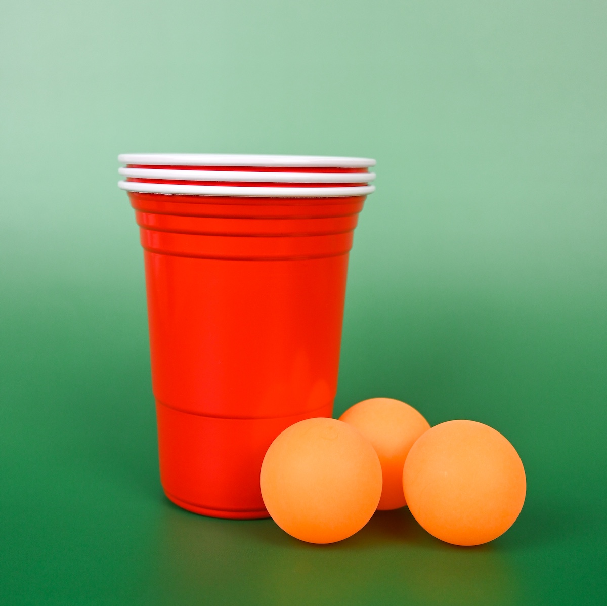 Beer Pong Cups And Balls Wicked Partystore Main 1