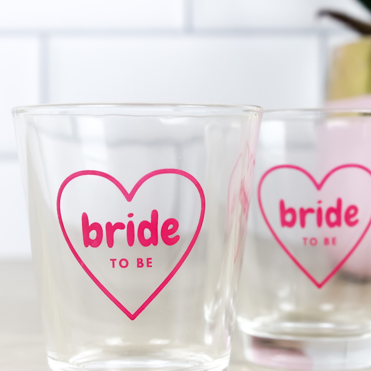 Bride To Be Shotglass Wicked Partystore 1
